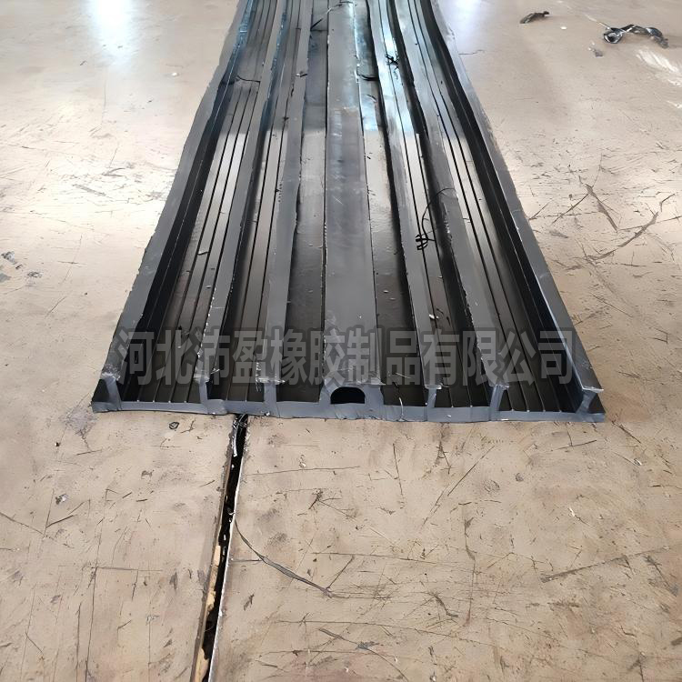 背贴式橡胶止水带