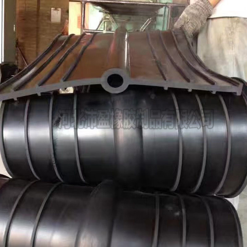 中埋橡胶止水带